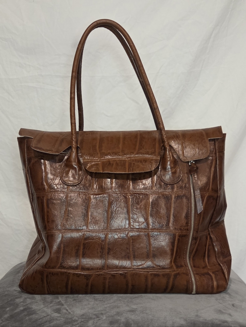 *NWOT* Gorgeous Kate Landry Croc-Embossed Leather Tote Bag